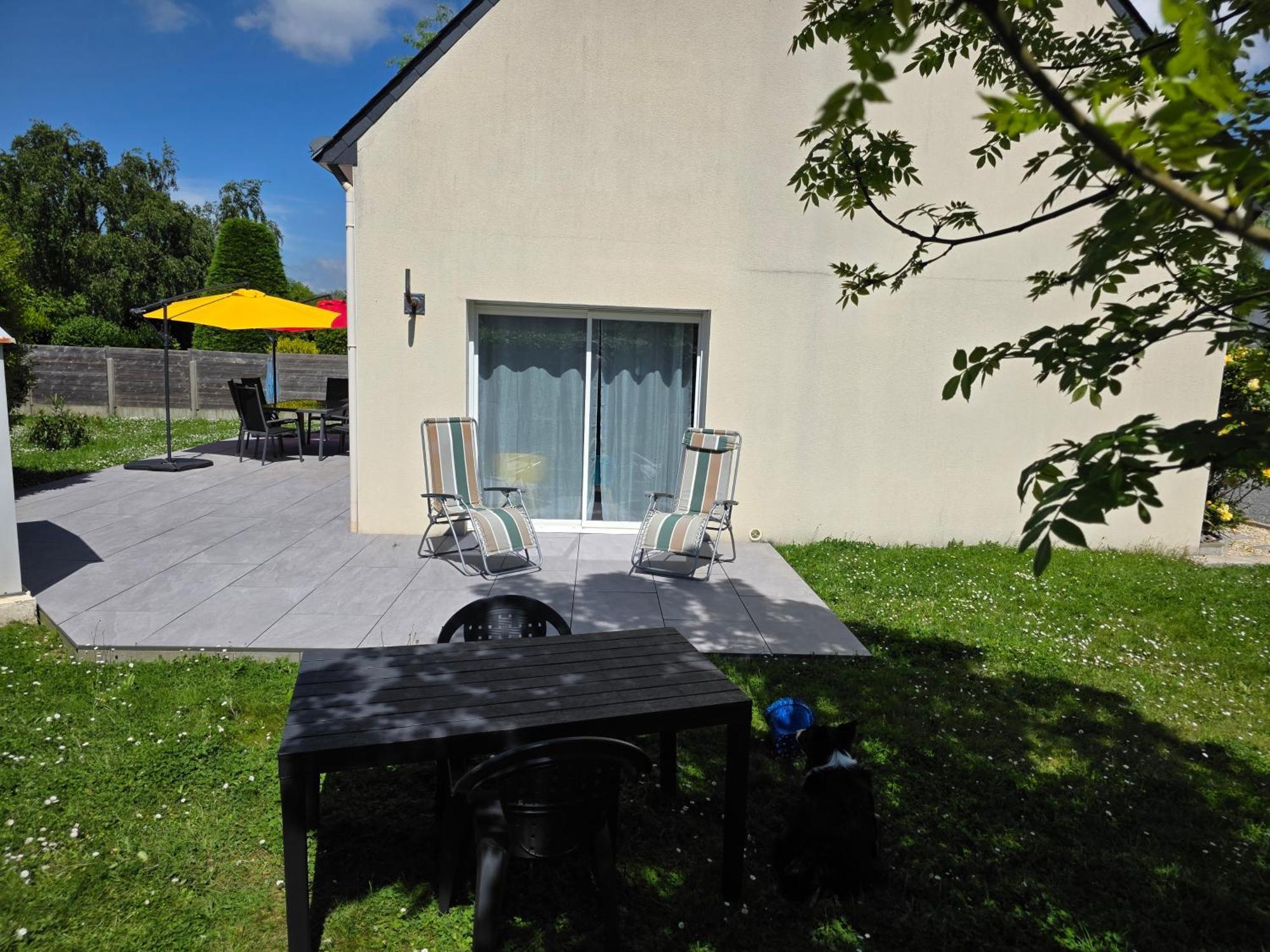 Maison De Famille Situee A Saint-Molf. Экстерьер фото
